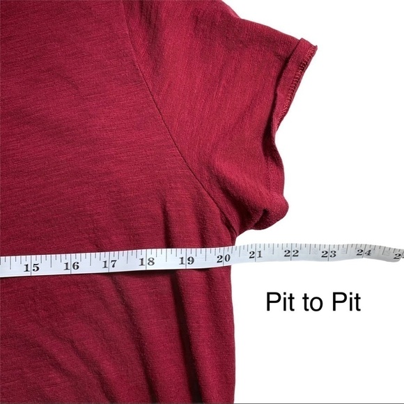 Old Navy Wear Every-wear Short Sleeve T-Shirt in Golly Gee Garnet Large - Picture 10 of 14
